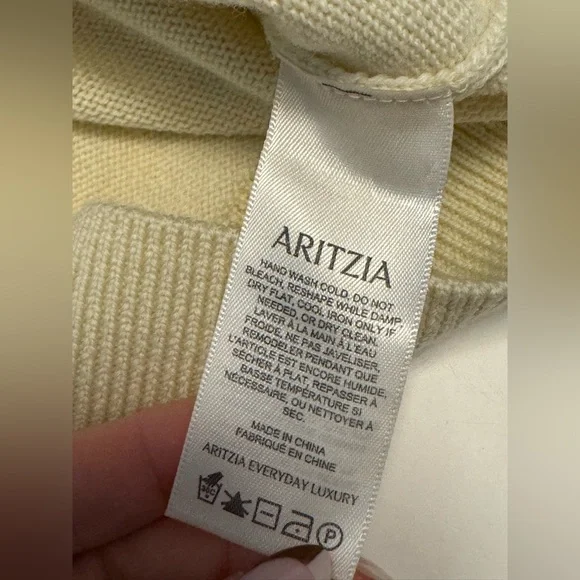 Aritzia Wilfred Clara Merino Wool Waist Sweater - Picture 6 of 10